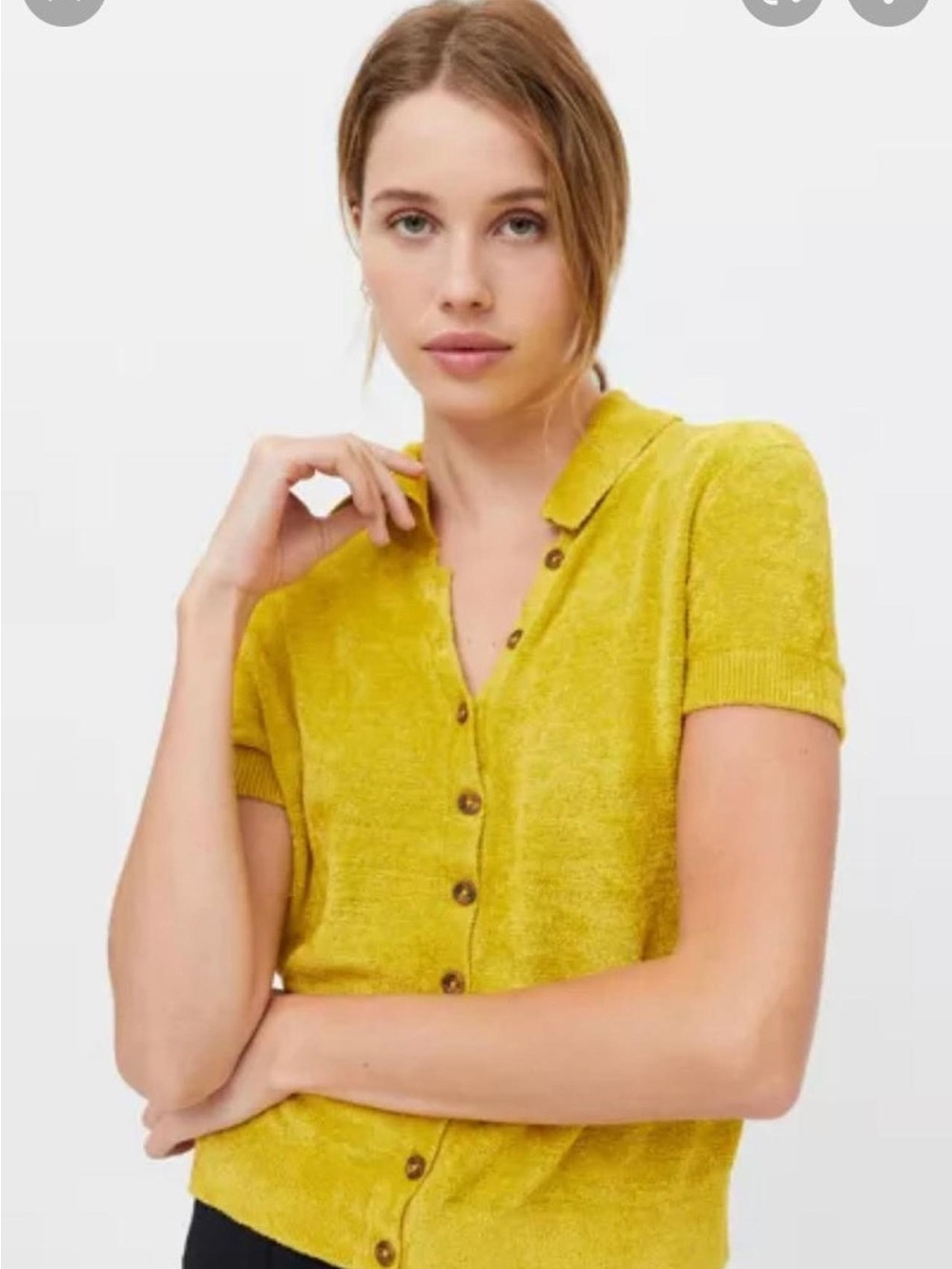 Urban Outfitters Short Sleeve Button-Front Collared Top in Yellow